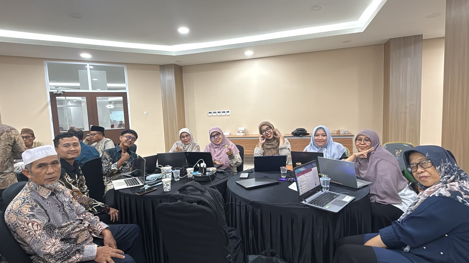 Dosen FTIK mengikuti workshop